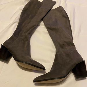 Nine West gray suede boot heel